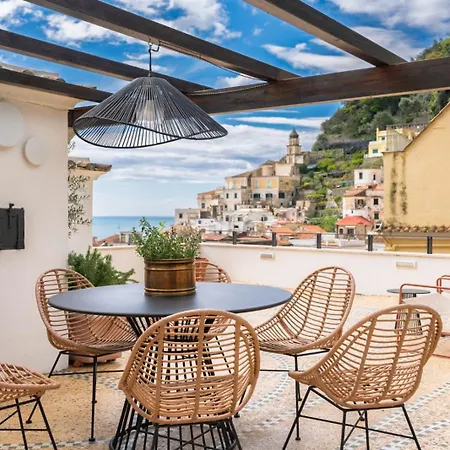 Amalfira Luxury Seaview Rooftop Apartment *