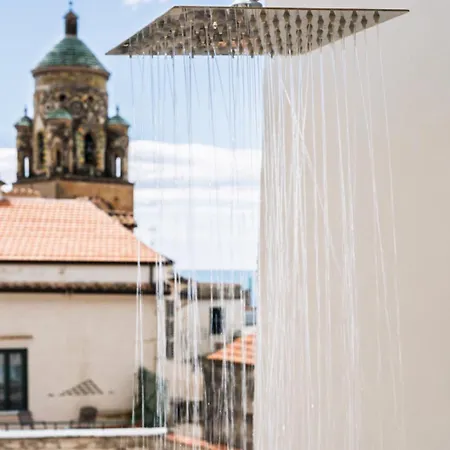 Amalfira Luxury Seaview Rooftop 公寓