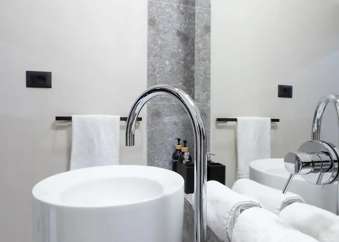 Amalfira Luxury Seaview Rooftop