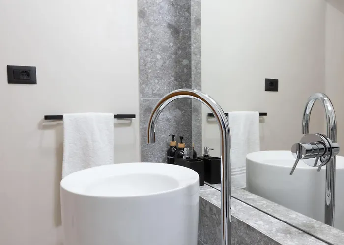 Amalfira Luxury Seaview Rooftop